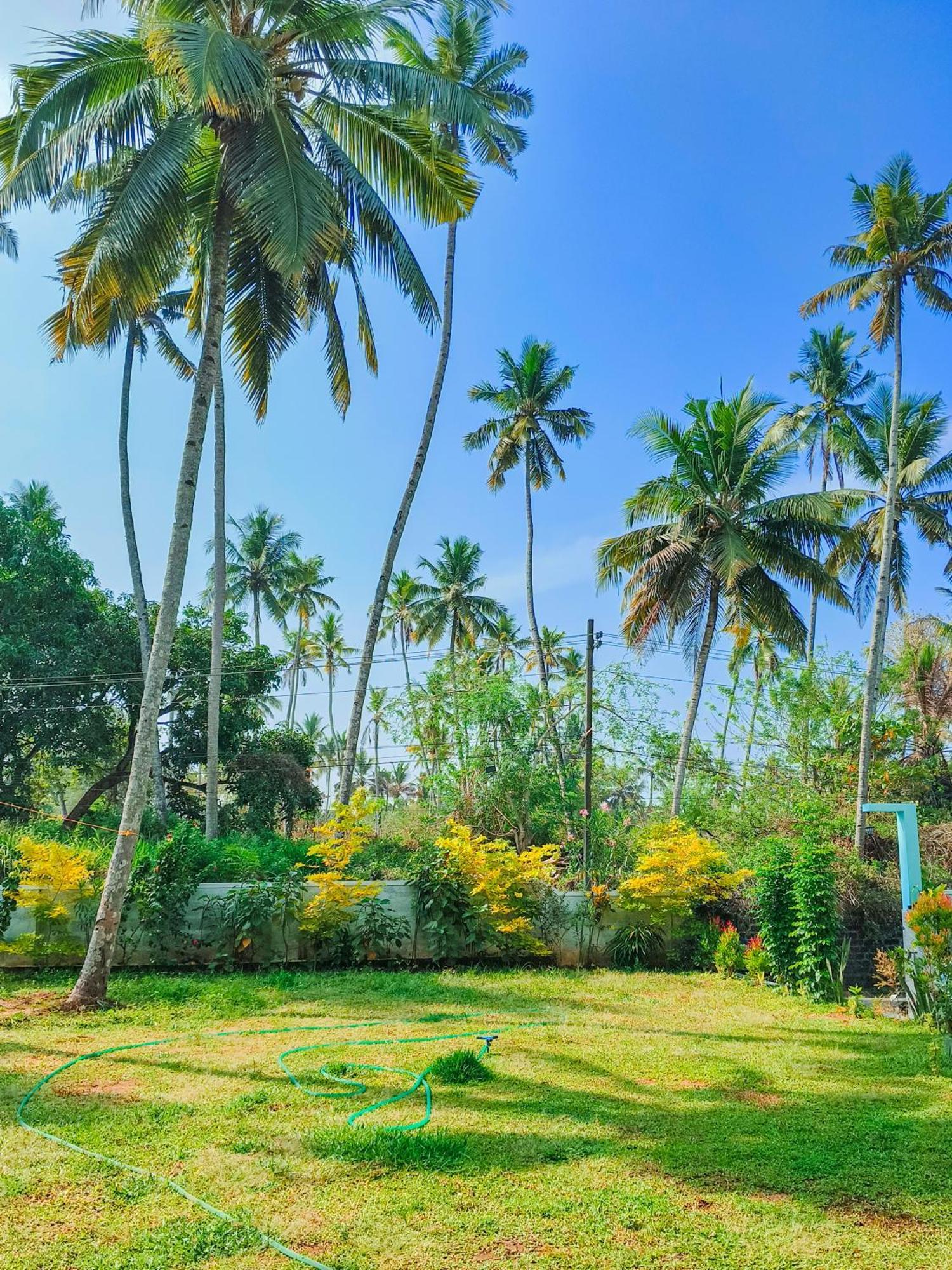 Popple Beach House Varkala Exteriör bild